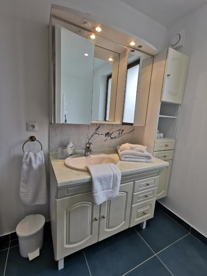 Le Gite Du Brouage Chauny Exterior photo