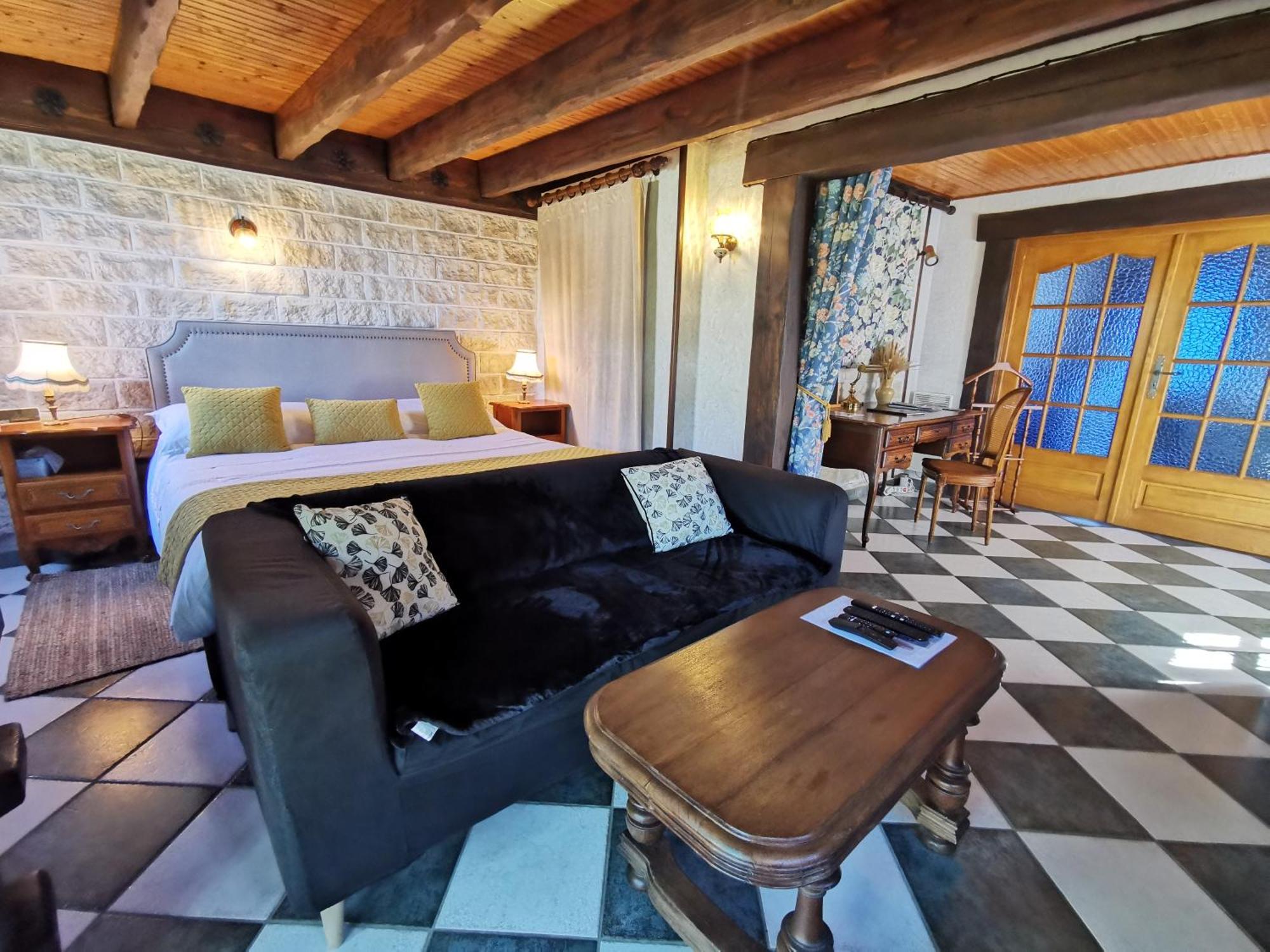 Le Gite Du Brouage Chauny Exterior photo